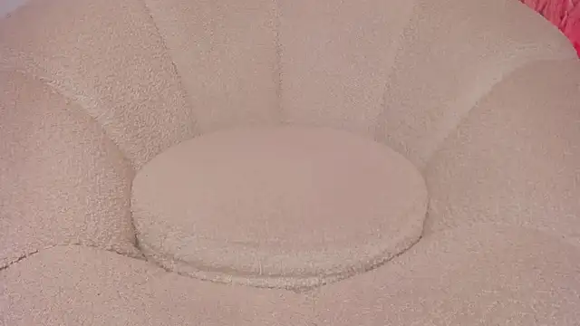 whiite snow online show from 12, 12, 2024