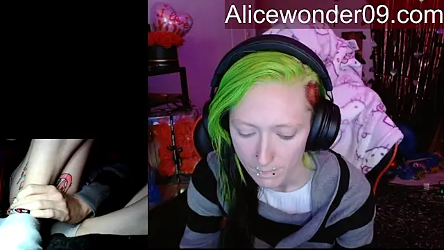 alicewonder09 online show from 15, 2, 2026