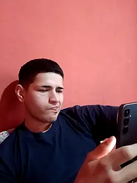 Snapshot of ynose2 chatting on 8, 9, 2025 ynose2 online show from 8, 9, 2025