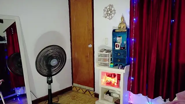 hottplay online show from 30, 1, 2025