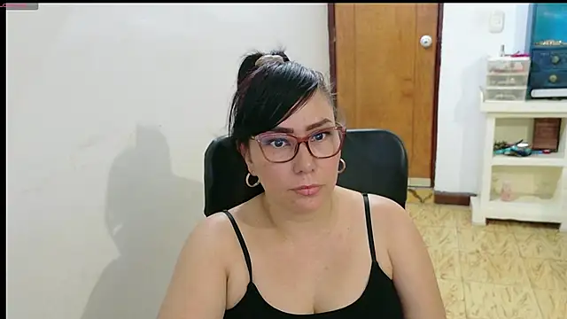 hottplay online show from 1, 11, 2025