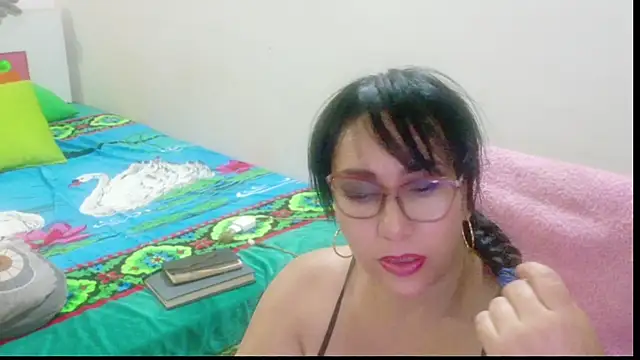 hottplay online show from 16, 7, 2026
