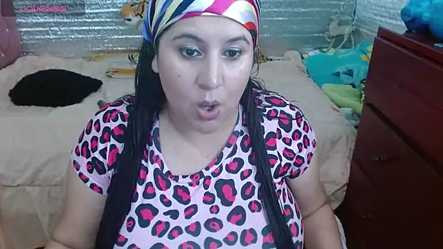 Snapshot of EMILY-NESSA chatting on 19, 3, 2025 EMILY-NESSA online show from 19, 3, 2025