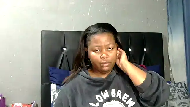 caramelbooty69 online show from 6, 7, 2026
