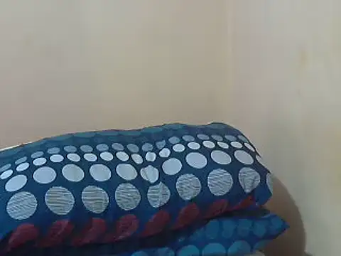 Snapshot of Sexy-queen99xx chatting on 6, 2, 2025 Sexy-queen99xx online show from 6, 2, 2025