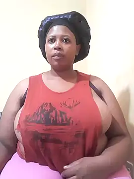 Snapshot of Sexy-queen99xx chatting on 19, 2, 2025 Sexy-queen99xx online show from 19, 2, 2025