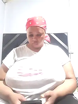 Snapshot of Sexy-queen99xx chatting on 21, 9, 2025 Sexy-queen99xx online show from 21, 9, 2025