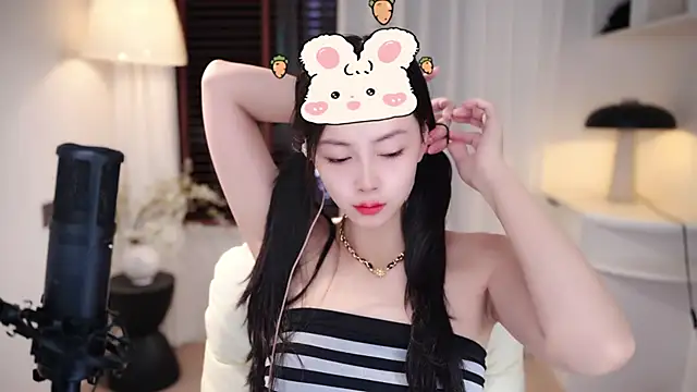 Ocean--Lili online show from 11, 10, 2025