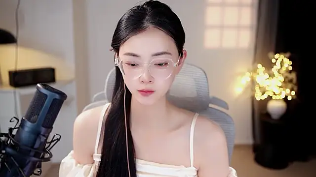 Ocean--Lili online show from 12, 7, 2026