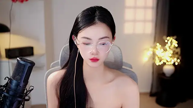 Ocean--Lili online show from 13, 7, 2026