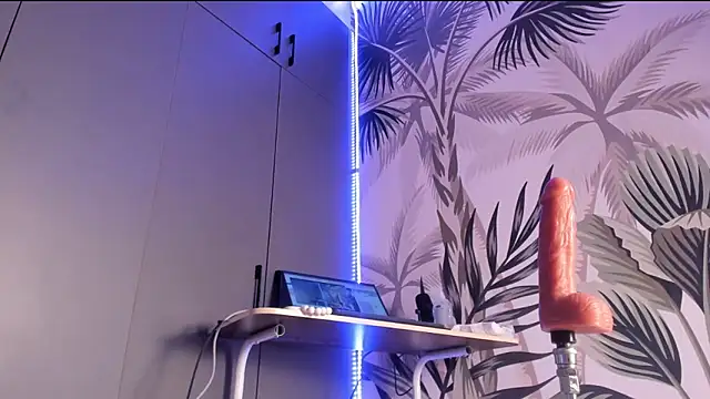 Snapshot of sugar-mirie chatting on 12, 9, 2025 sugar-mirie online show from 12, 9, 2025