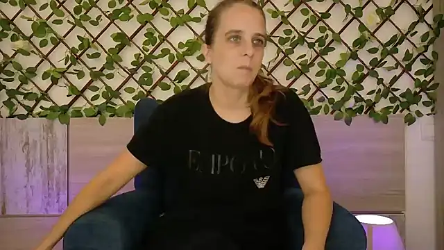 LadyChantale online show from 23, 10, 2025