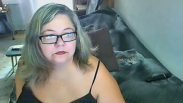 Snapshot of sex2 chatting on 10, 9, 2025 sex2 online show from 10, 9, 2025