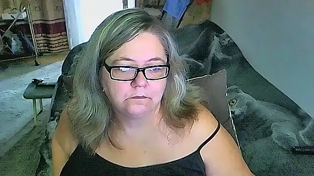 Snapshot of sex2 chatting on 4, 10, 2025 sex2 online show from 4, 10, 2025