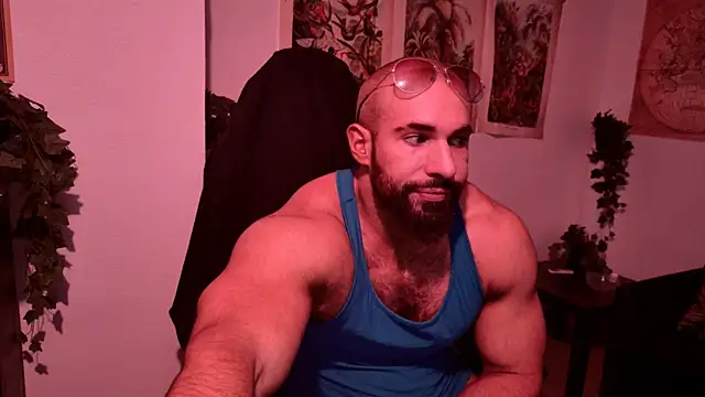 Snapshot of Musculus6 chatting on 3, 10, 2025 Musculus6 online show from 3, 10, 2025