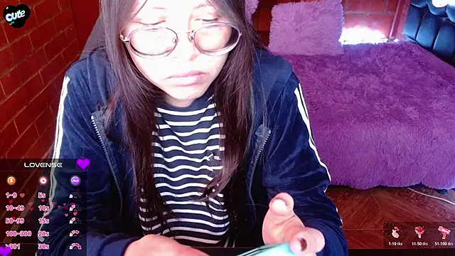 MidoriQuiinn online show from 28, 3, 2026