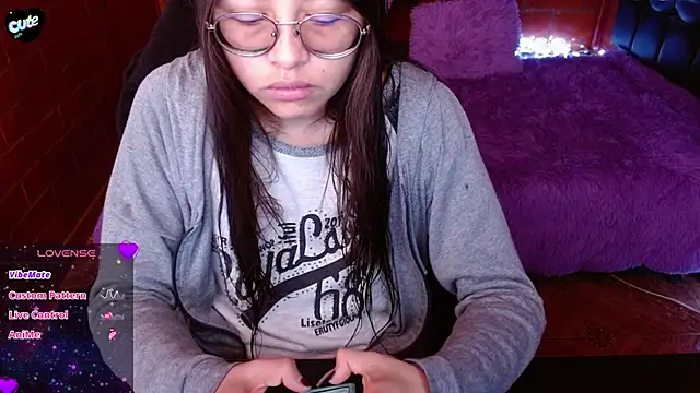 MidoriQuiinn online show from 1, 4, 2026