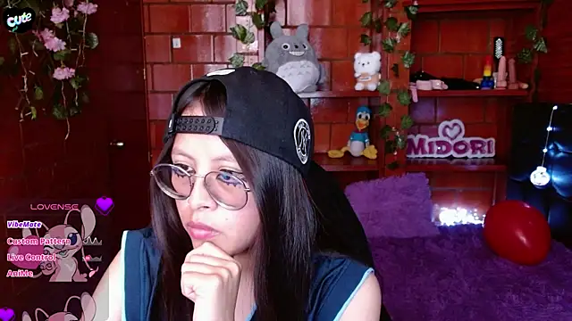 MidoriQuiinn online show from 15, 4, 2026