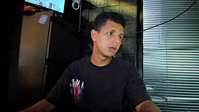 Snapshot of boy_bigcock24cm chatting on 17, 6, 2026 boy bigcock24cm online show from 17, 6, 2026