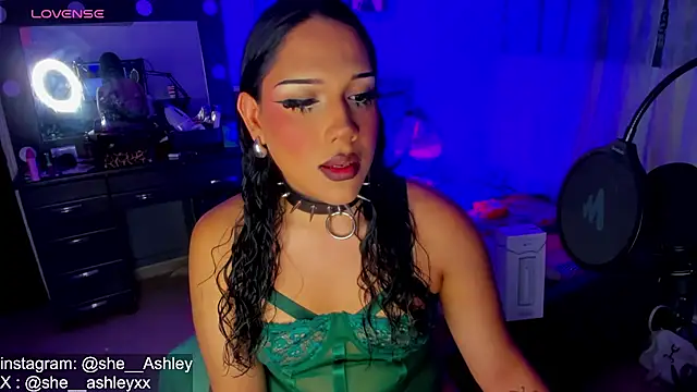 SWEET ALICEXX online show from 18, 10, 2025