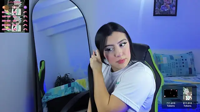 caroline23 x online show from 1, 2, 2025