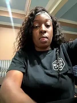 Snapshot of tokyopetitexx chatting on 5, 11, 2025 tokyopetitexx online show from 5, 11, 2025