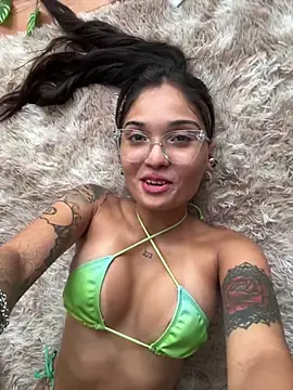 LunaXuan online show from 25, 1, 2025