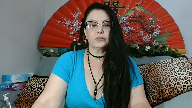Snapshot of x__KHALEESI__x chatting on 7, 6, 2026 x KHALEESI x online show from 7, 6, 2026