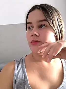 Snapshot of sweet_lucia chatting on 17, 1, 2025 sweet lucia online show from 17, 1, 2025