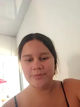 Snapshot of sweet_lucia chatting on 2, 11, 2025 sweet lucia online show from 2, 11, 2025