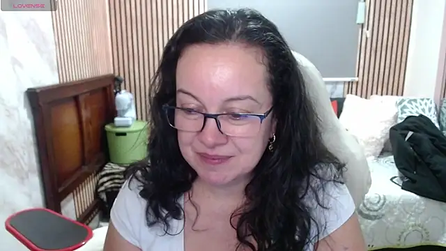 Snapshot of Sonialorens_ chatting on 30, 5, 2026 Sonialorens online show from 30, 5, 2026