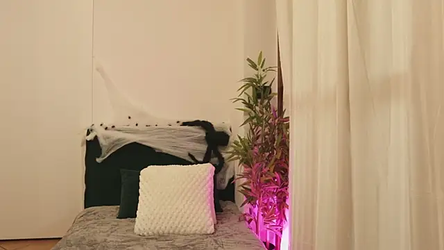 Luna Riva online show from 23, 10, 2025