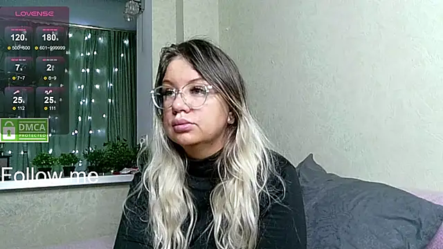 elven dreams  online show from 2, 12, 2025