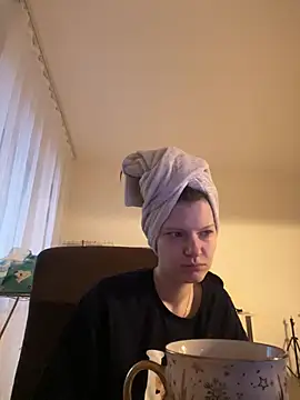 MaryHiggins online show from 28, 1, 2025