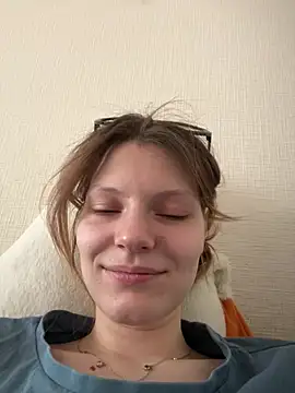 MaryHiggins online show from 4, 2, 2025