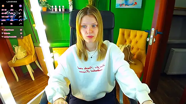 MaryHiggins online show from 5, 3, 2025