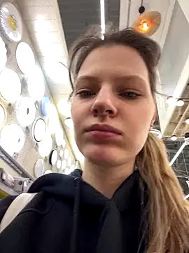 MaryHiggins online show from 21, 12, 2025