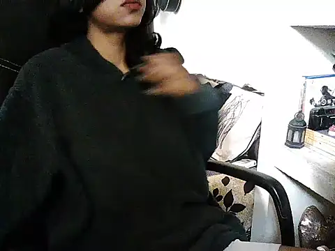 Snapshot of exude_diya chatting on 11, 12, 2024 exude diya online show from 11, 12, 2024