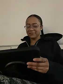 RylHoneyy online show from 25, 2, 2026