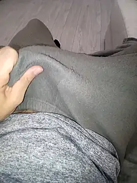 Snapshot of QuietBoy chatting on 4, 11, 2025 QuietBoy online show from 4, 11, 2025