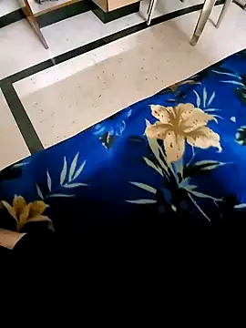 Snapshot of vansh1802 chatting on 7, 1, 2025 vansh1802 online show from 7, 1, 2025