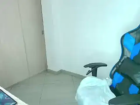 sophiax-x online show from 26, 1, 2025