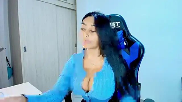 sophiax-x online show from 19, 12, 2025