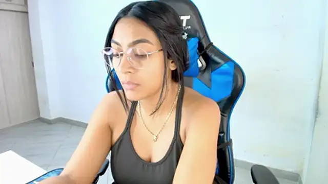 sophiax-x online show from 10, 2, 2026