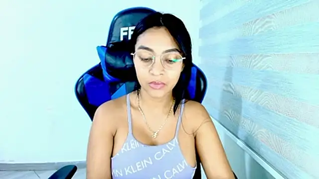 sophiax-x online show from 29, 3, 2026