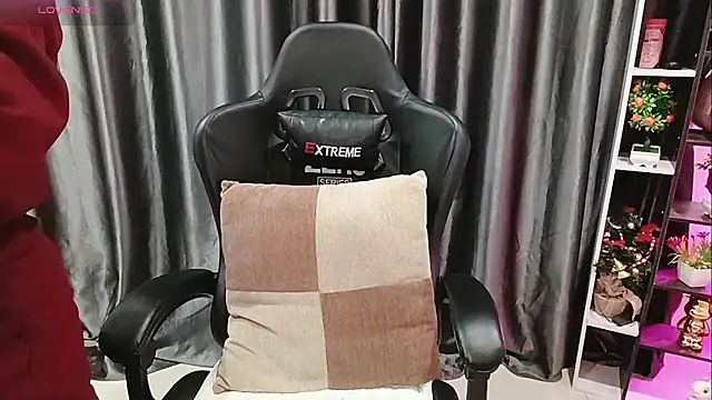 Snapshot of Yuki-yio chatting on 23, 2, 2026 Yuki-yio online show from 23, 2, 2026