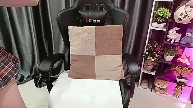 Yuki-yio online show from 28, 3, 2026