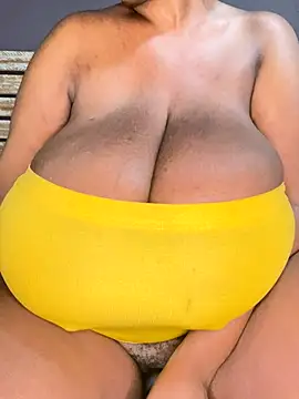 MissFancyXXL online show from 18, 11, 2025