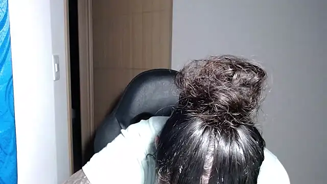 vennus 22 online show from 10, 2, 2025