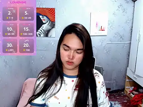 MoaningKylie online show from 6, 10, 2025